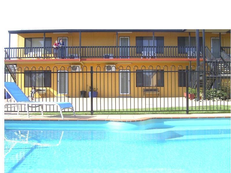 Heyfield Motel And Apartments Lakes Entrance Eksteriør billede