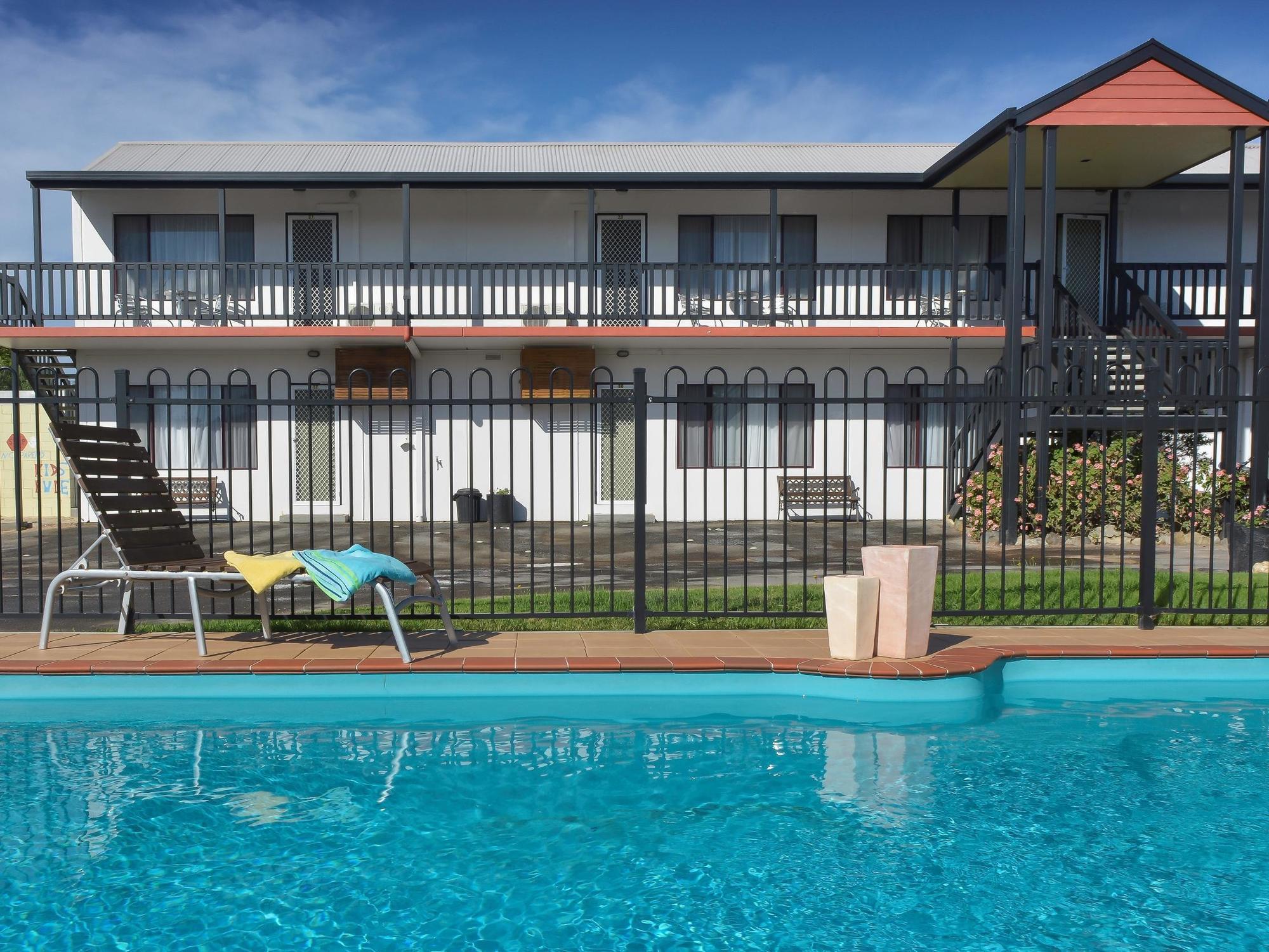 Heyfield Motel And Apartments Lakes Entrance Eksteriør billede