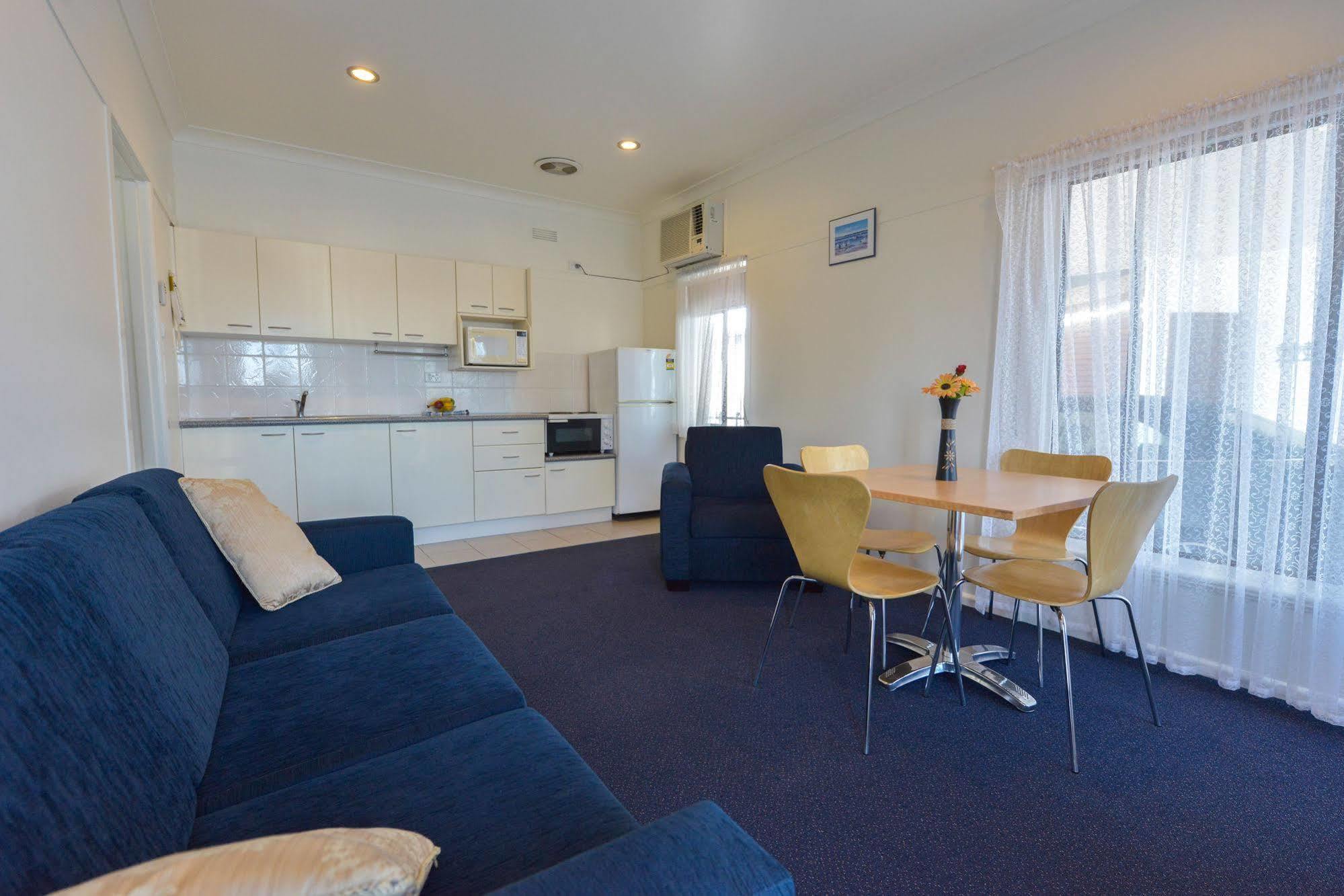 Heyfield Motel And Apartments Lakes Entrance Eksteriør billede